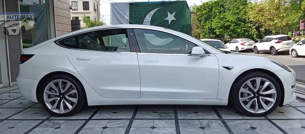 Tesla Model 3 Long Range 2020 6