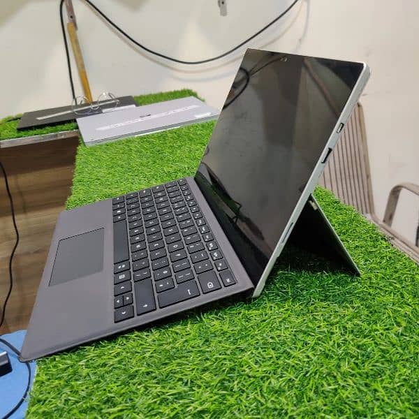 Microsoft Surface Pro 6 2