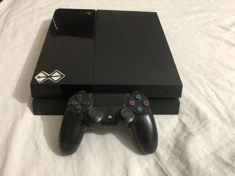 PS4 fat 500 gb with one controller non jailbreak 0