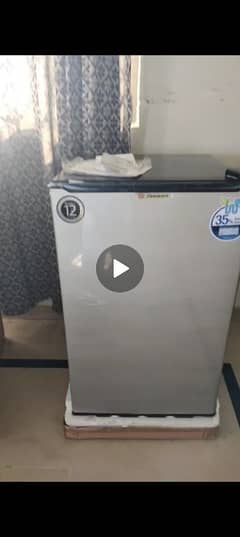 Dowlance office Fridge