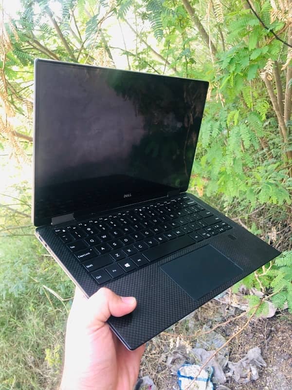 Dell Xps i7 7th Generation touch screen with turbo Processor 1