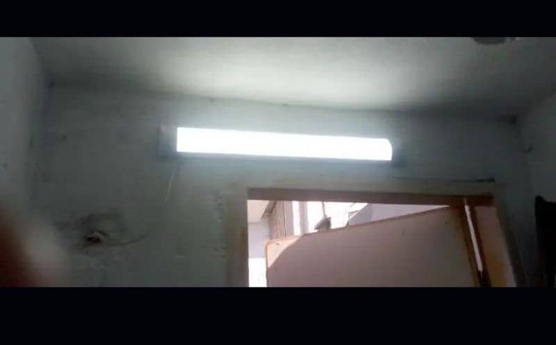 *Led - Tube Lights*. 1