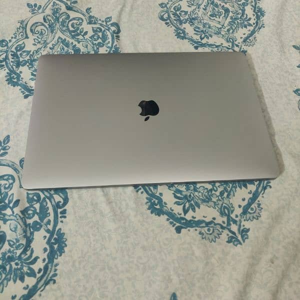 MacBook Pro 2019 1