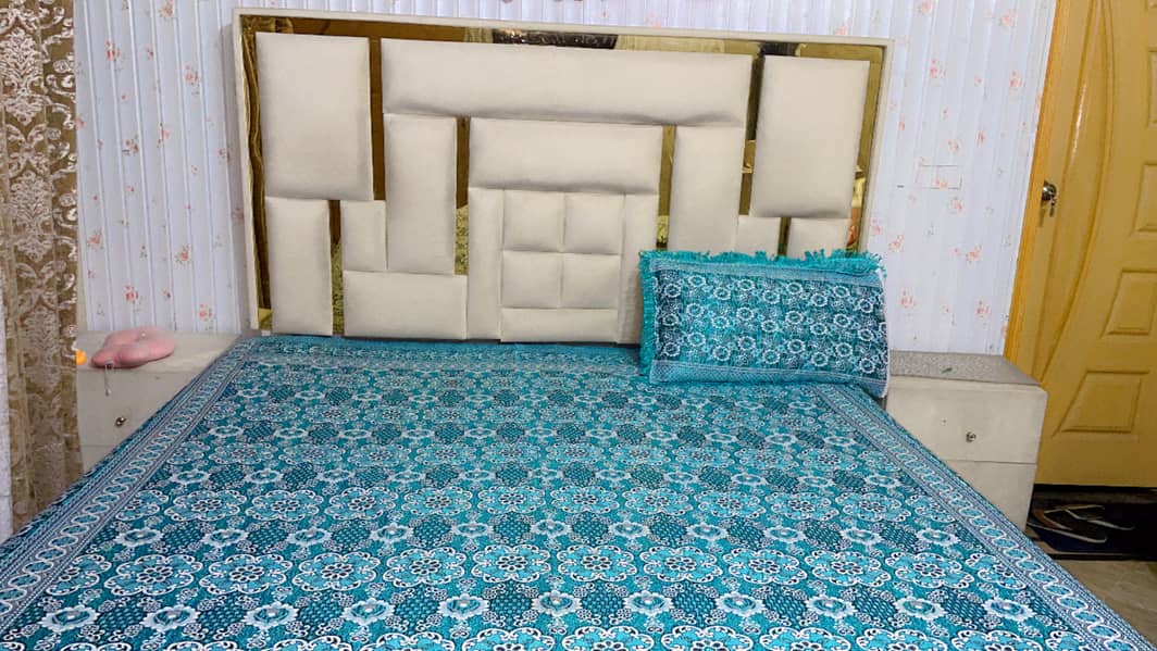 Bed Dressing+Chairs New Condition 0