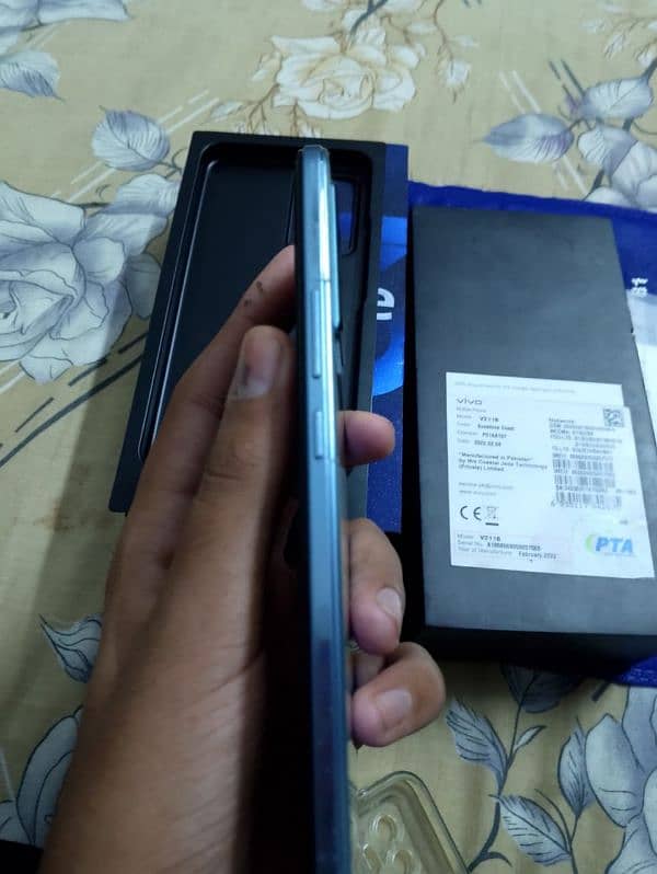 vivo v23e ful good condition 10/9.5 2