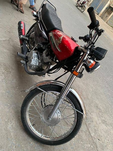 Honda 125 Self Start 3