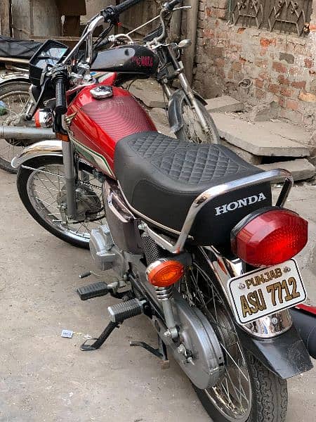 Honda 125 Self Start 5