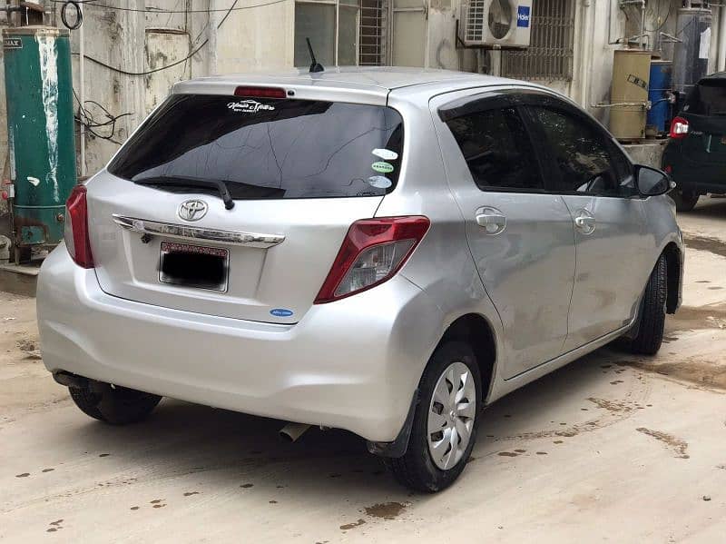 Toyota Vitz 2013 3