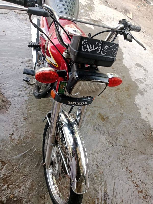 Honda 125 10/8 condition Faisalabad number 1