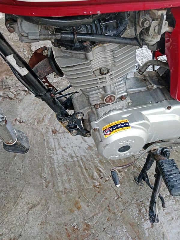 Honda 125 10/8 condition Faisalabad number 4