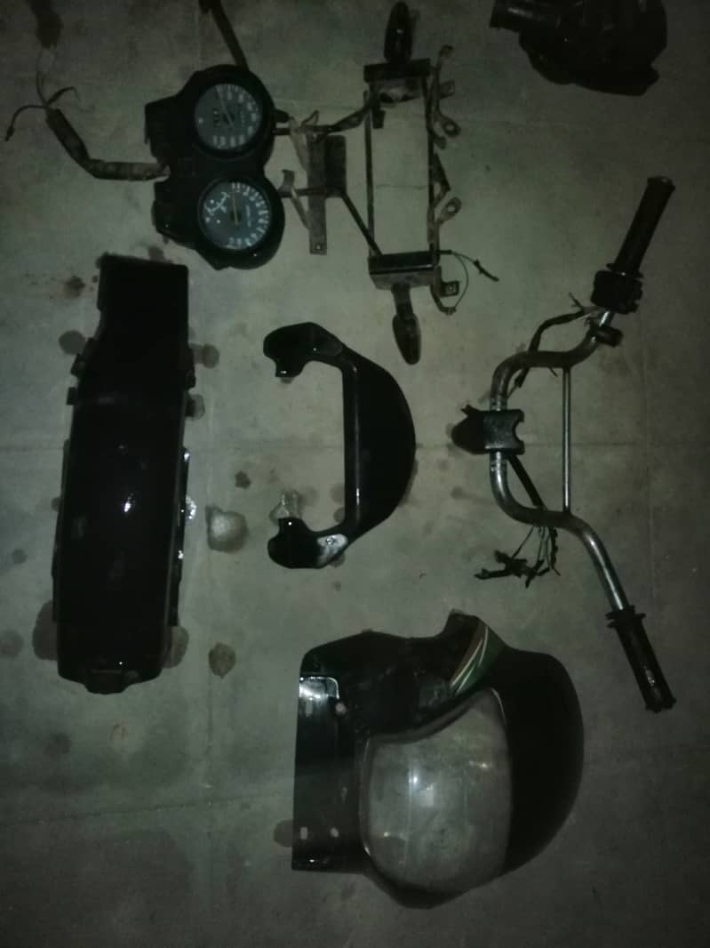 Honda deluxe 125 parts 1