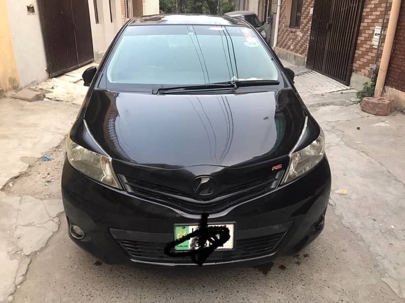 Toyota Vitz 2013 4