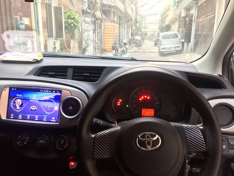 Toyota Vitz 2013 12