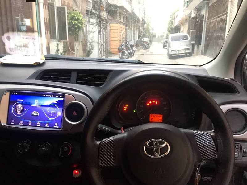 Toyota Vitz 2013 13