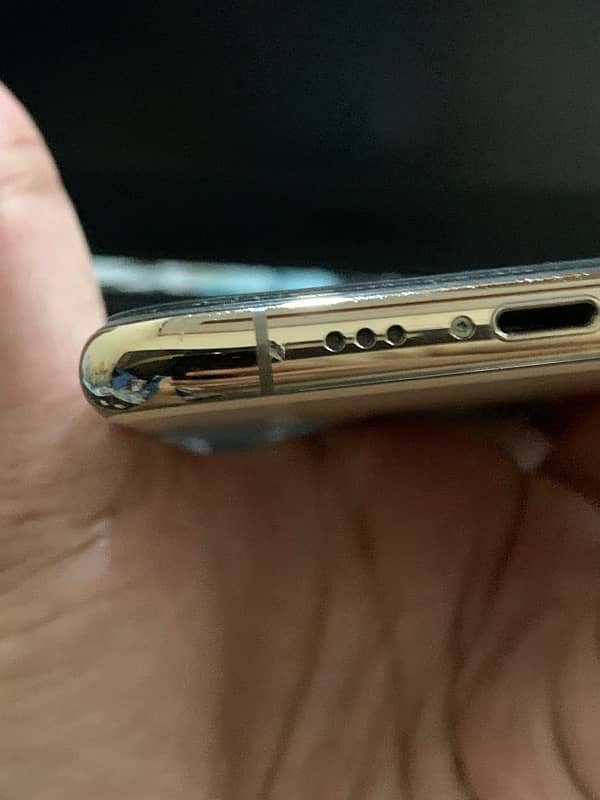 IPhone 11 Pro 64 Gb PTA Gold 75% 7