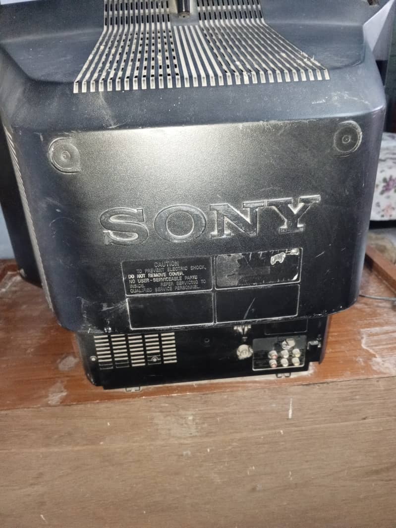 Original Sony tv used condition for sale 3