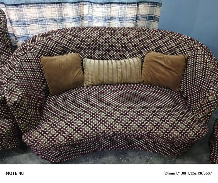 7 seater sofa or 5 seater pure wood sofa 4