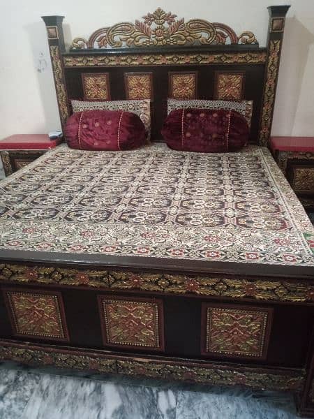 king size bed with dressing and almari 3