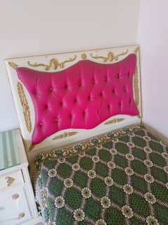 Beautiful single bed set