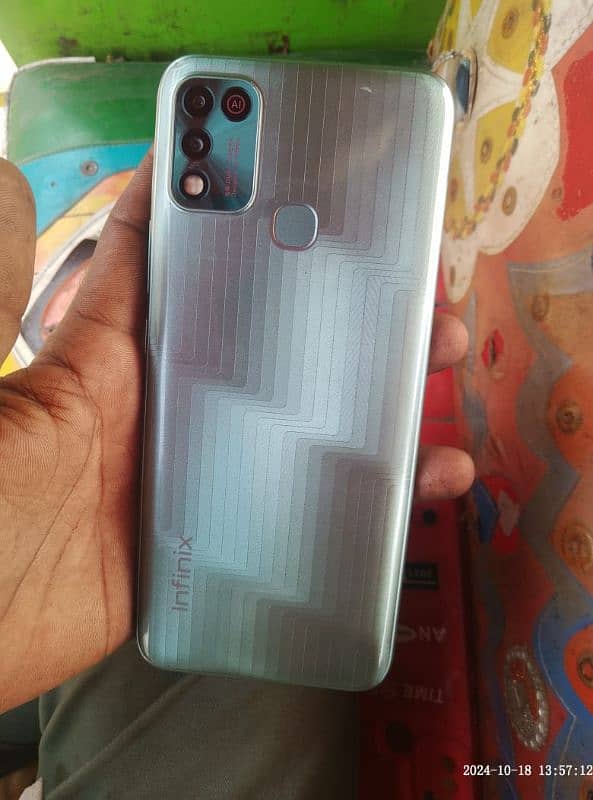 Infinix hot 11 play 4+64 03177454600 3