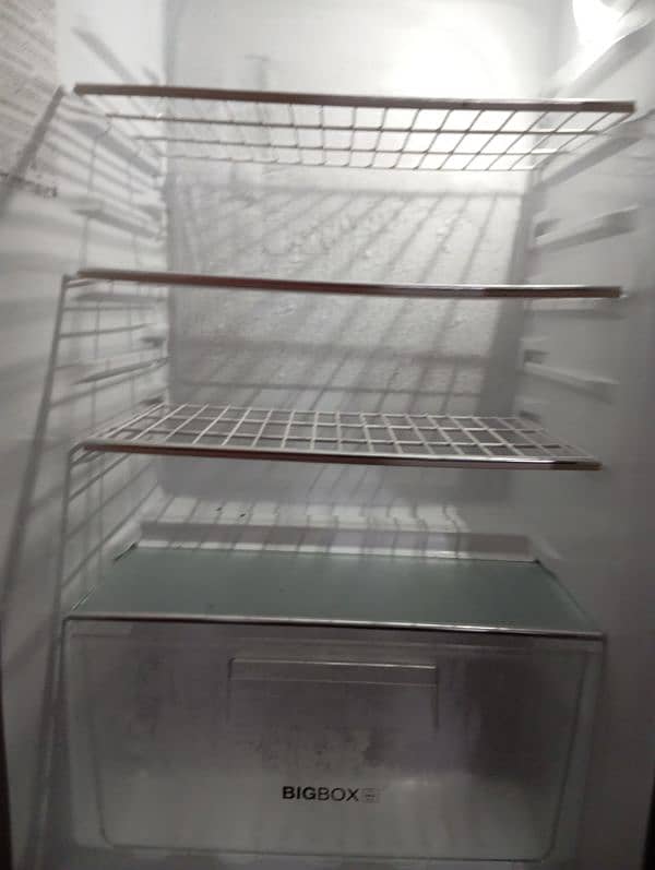 selling fridge 6