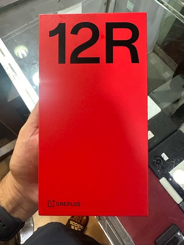 ONEPLUS 12/12R, 16/512 BRAND NEW 1