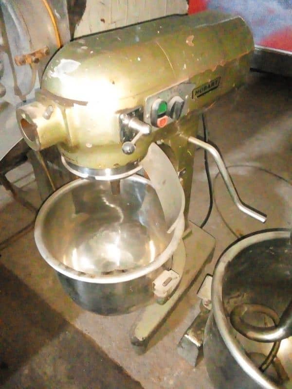 Dough mixer 8 to 10 kg 3