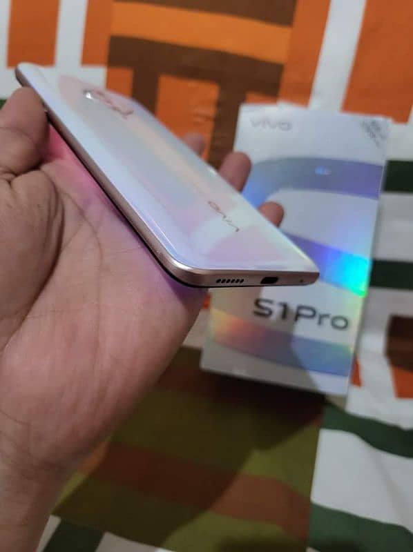 vivo s1 pro/8/128gb PTA approved 0340=3549=361 my WhatsApp number 3