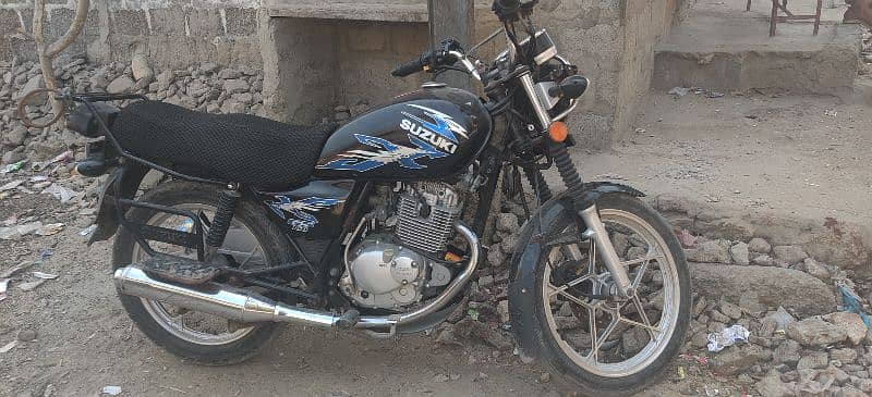 Suzuki gs 150 se 1