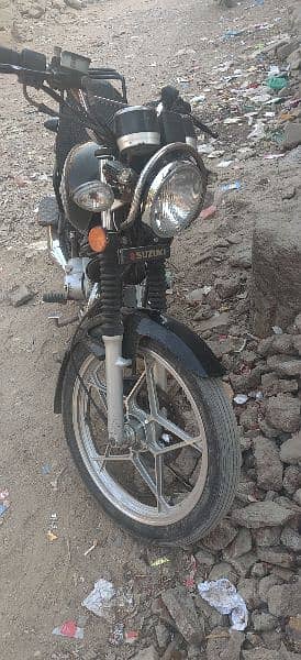 Suzuki gs 150 se 3