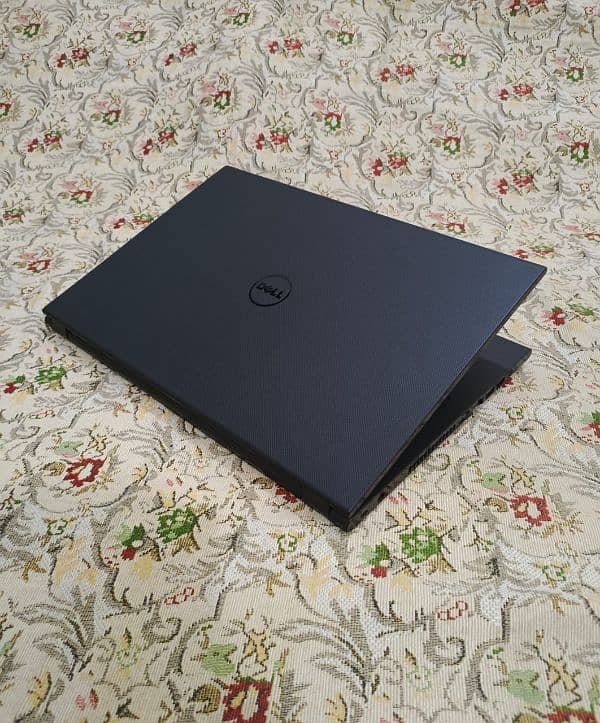 Dell AMD A4 6th Generation 8GB RAM 128GB SSD+512GB HHD BEST Conditions 2