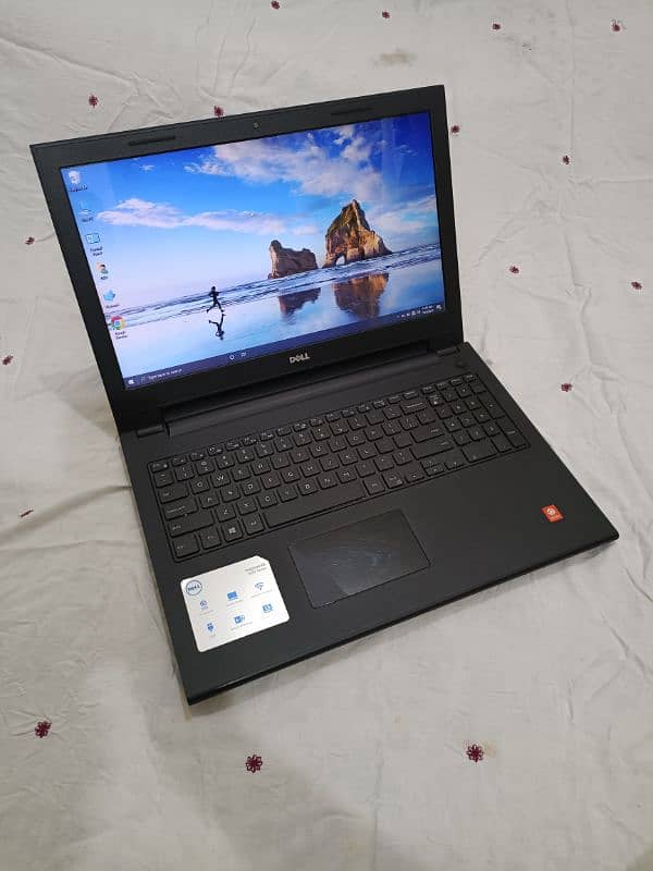 Dell AMD A4 6th Generation 8GB RAM 128GB SSD+512GB HHD BEST Conditions 5