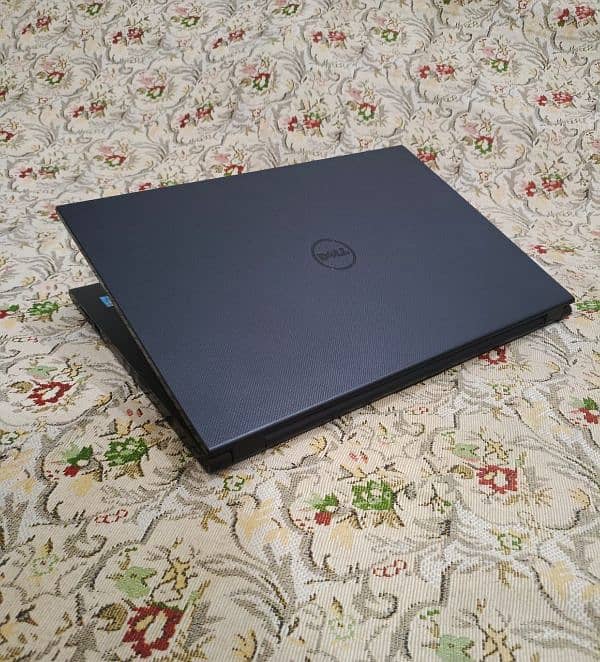 Dell AMD A4 6th Generation 8GB RAM 128GB SSD+512GB HHD BEST Conditions 6