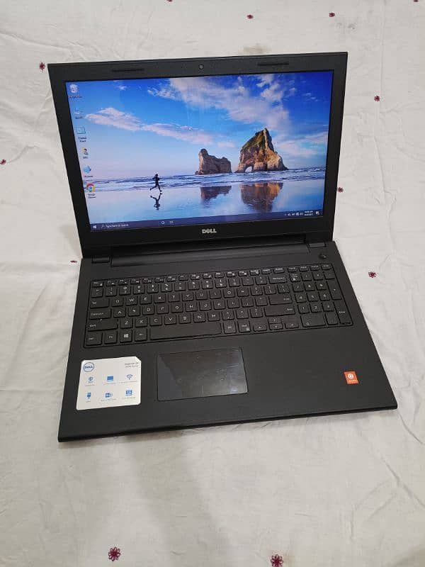 Dell AMD A4 6th Generation 8GB RAM 128GB SSD+512GB HHD BEST Conditions 11