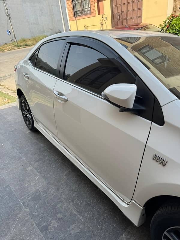 Toyota Altis Grande 2021 1