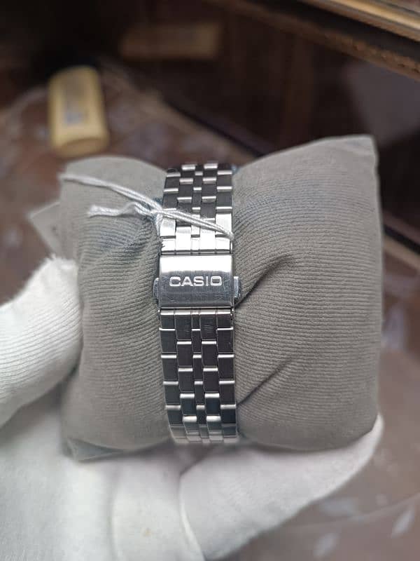 original Casio mtp b145  in Tiffany colour 1