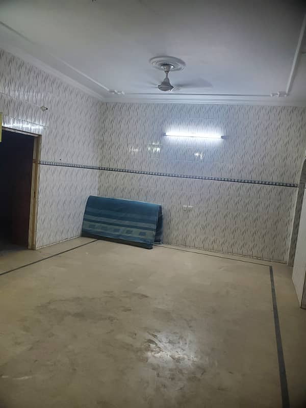 Vip beautiful 10 Marla upper portion is available For Rent in Sabzazar Scheme Lahore 6