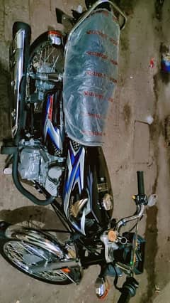 25 model 125 just 300 kilomtr use leter open lene wla frist owner hoga