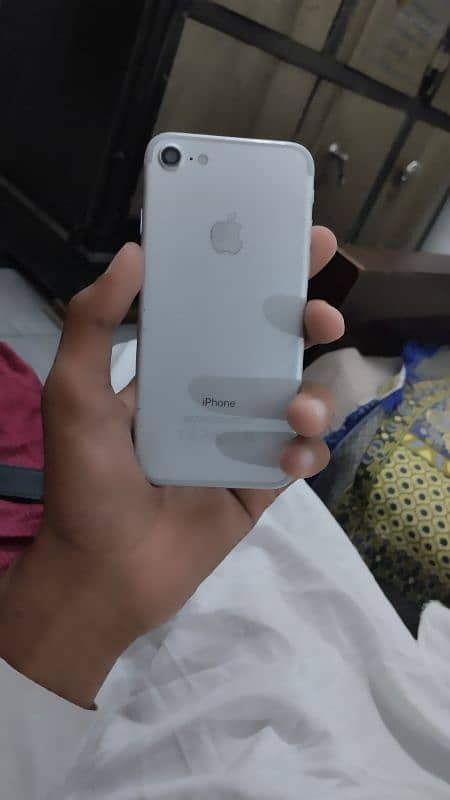 iPhone 7 128 gb bypass 0