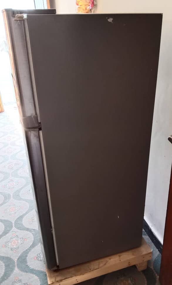 Rarely used refridgerator for sale 4