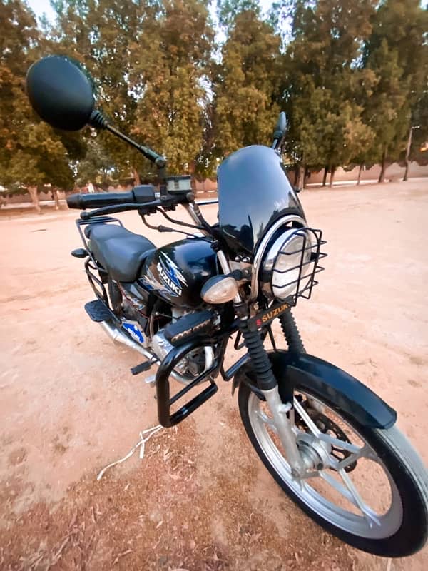 Suzuki GS 150 SE 2017 karachi no Total Genuine 2016 end registered 4