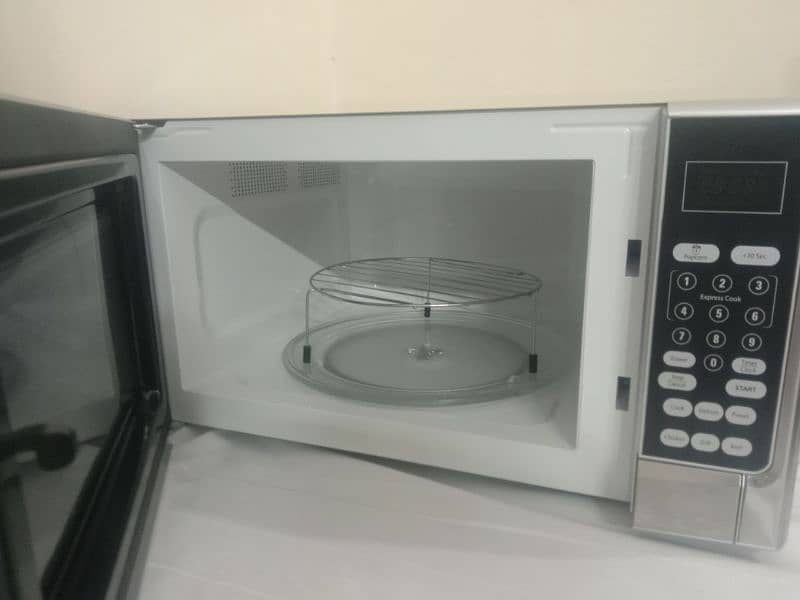 microwave oven 1