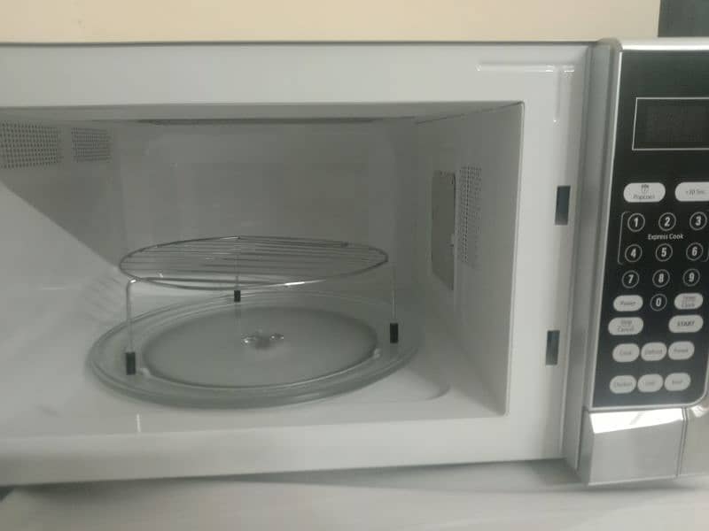 microwave oven 2