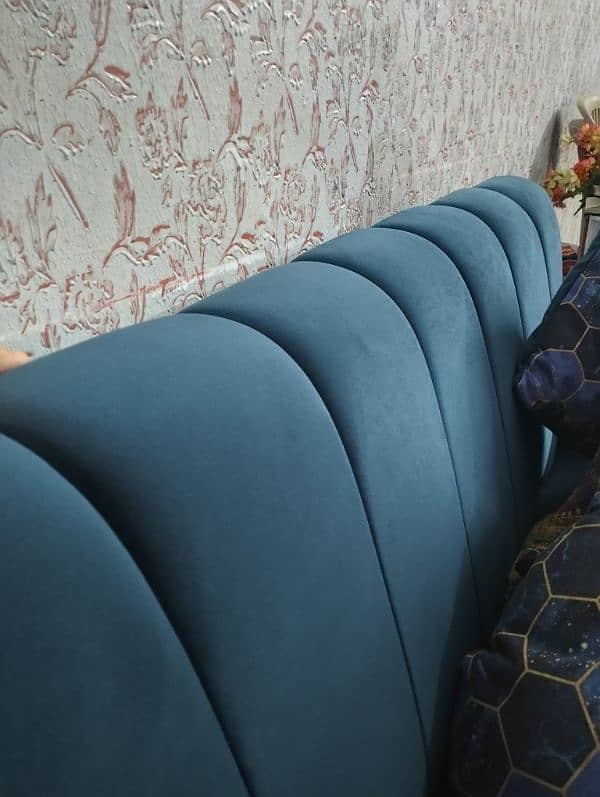 Blue suede sofa for sale like new 4