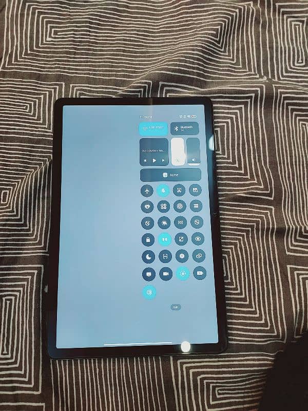 Xiaomi redmi pad se slightly used 8GB RAM 256GB of storage 8