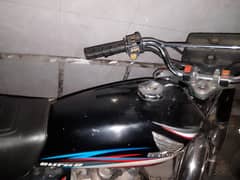 Honda 125 urgent sale contact num 03169192204