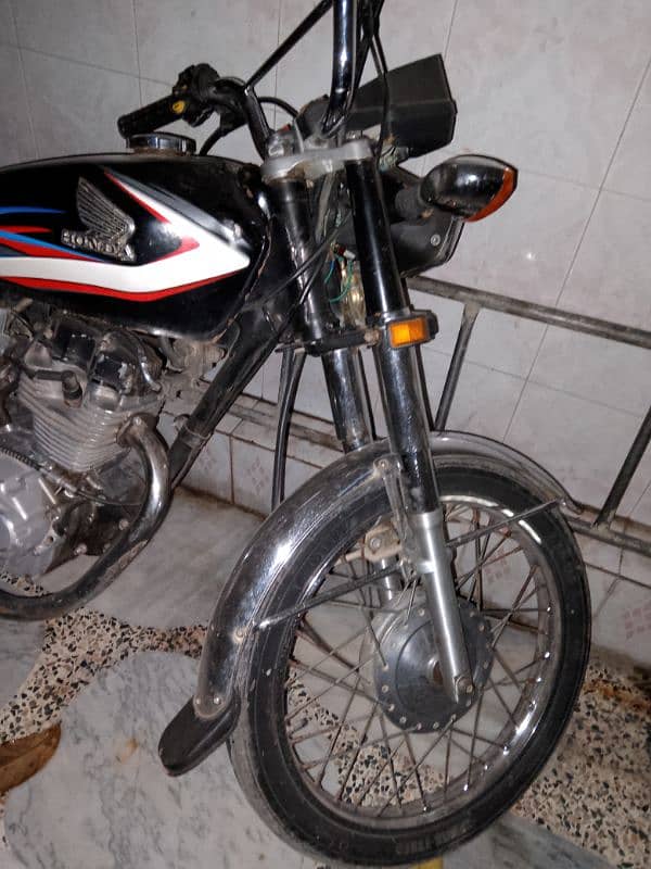 Honda 125 urgent sale contact num 03169192204 2