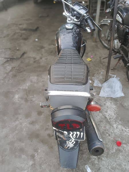 honda 125.  .  2021 8