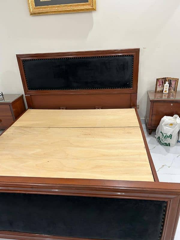 king wooden bed 3