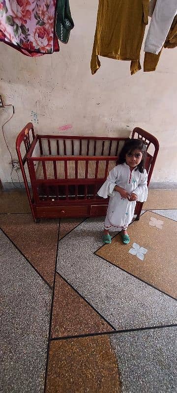 baby cot  good condition 6